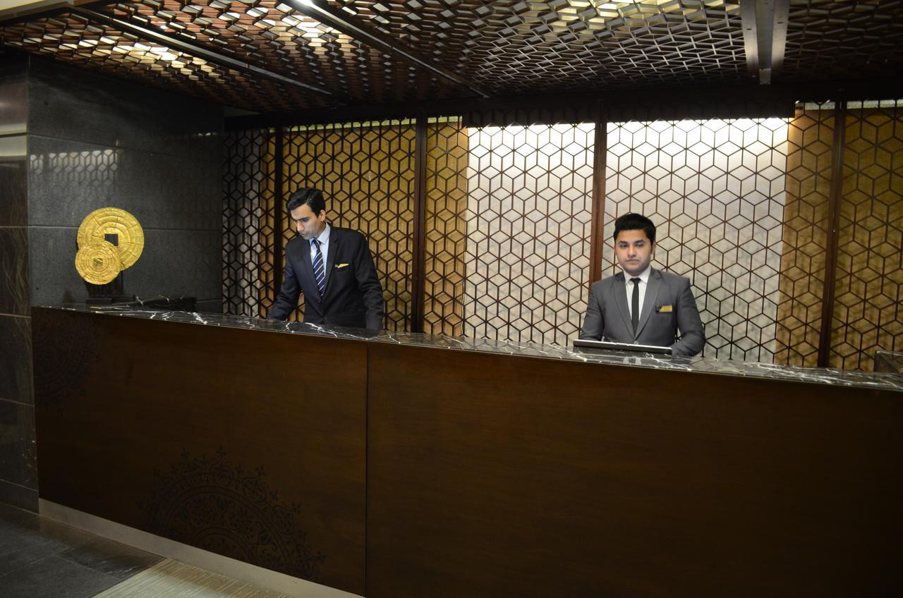 Hotel Dgates Lahore Bagian luar foto