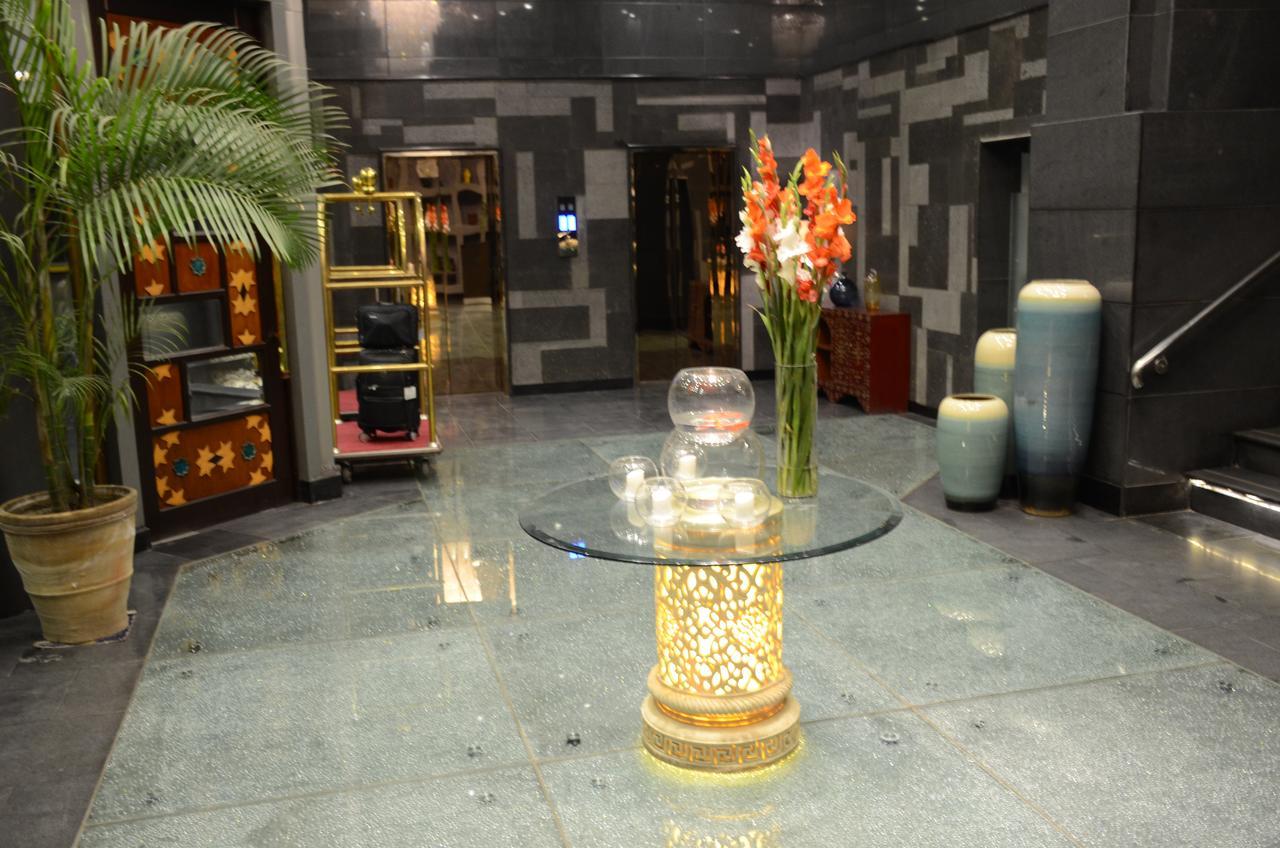 Hotel Dgates Lahore Bagian luar foto